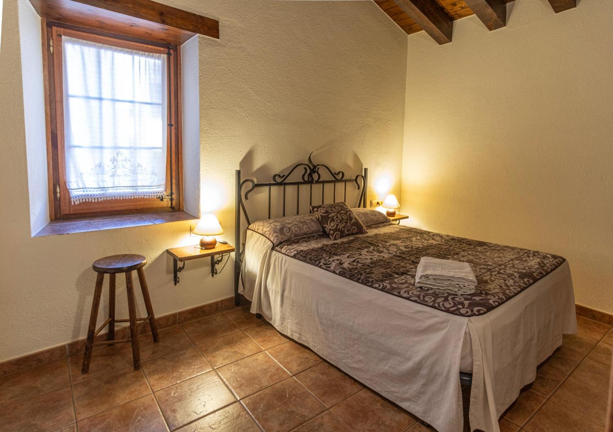 Can Tubau - Casa Rural - Apartaments 캄펠라스 외부 사진